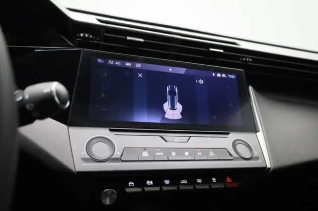 Peugeot 308 (2022) thumbnail 15