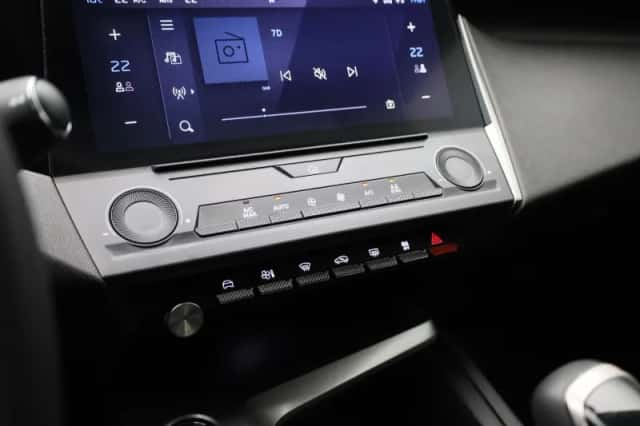 Peugeot 308 (2022) thumbnail 16