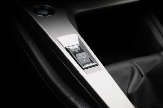 Peugeot 308 (2022) thumbnail 18