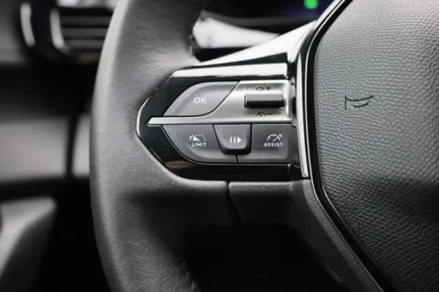Peugeot 308 (2022) thumbnail 19