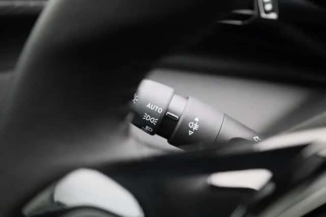 Peugeot 308 (2022) thumbnail 21