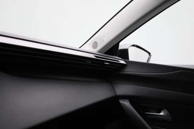 Peugeot 308 (2022) thumbnail 23