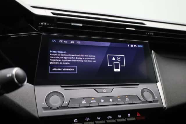 Peugeot 308 (2022) thumbnail 26