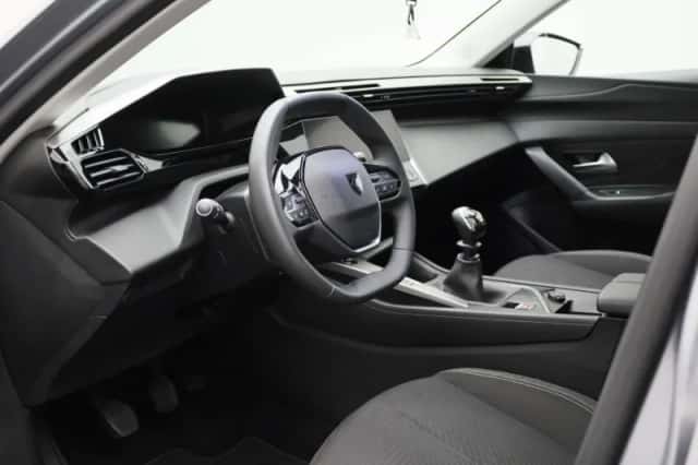 Peugeot 308 (2022) thumbnail 27