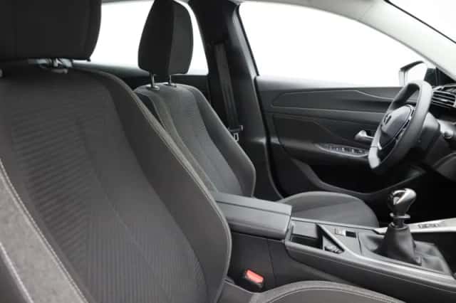 Peugeot 308 (2022) thumbnail 30