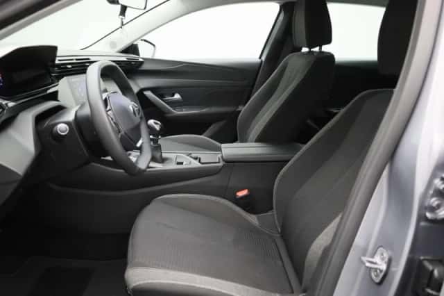Peugeot 308 (2022) thumbnail 8