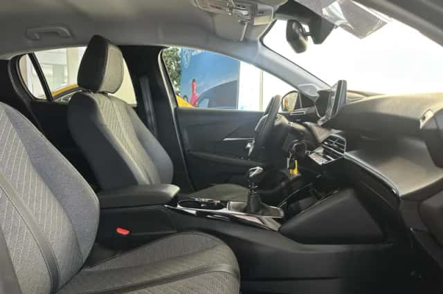 Peugeot 208 (2025) thumbnail 8