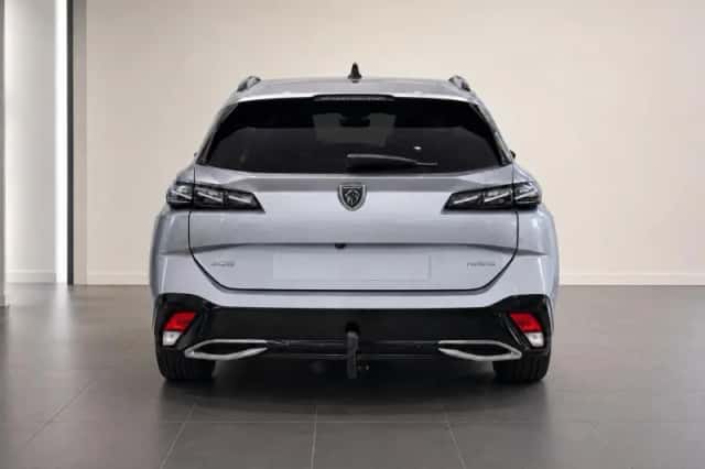 Peugeot 308 (2022) thumbnail 2