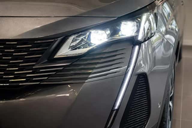 Peugeot 5008 (2021) thumbnail 6