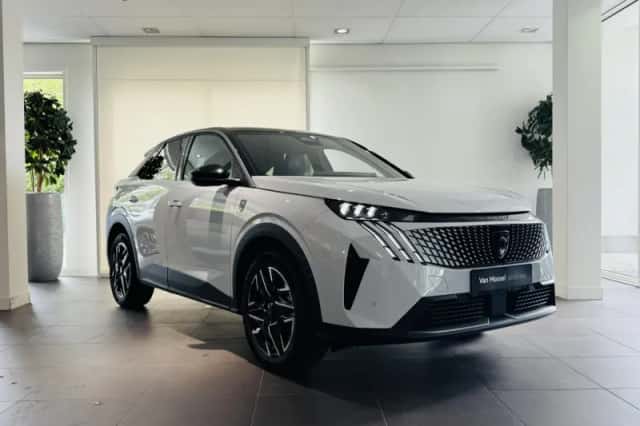 Peugeot 3008 (2025) thumbnail 3
