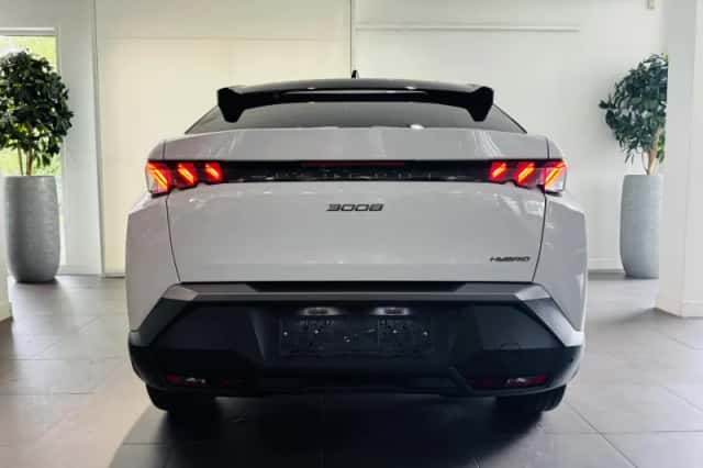 Peugeot 3008 (2025) thumbnail 5