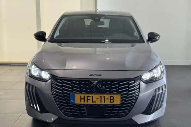 Peugeot 208 (2025) thumbnail 3