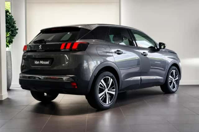 Peugeot 3008 (2023) thumbnail 6