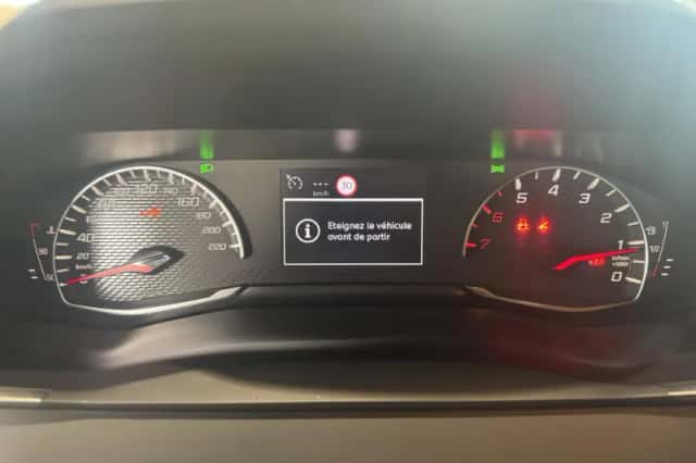 Peugeot 208 (2025) thumbnail 11
