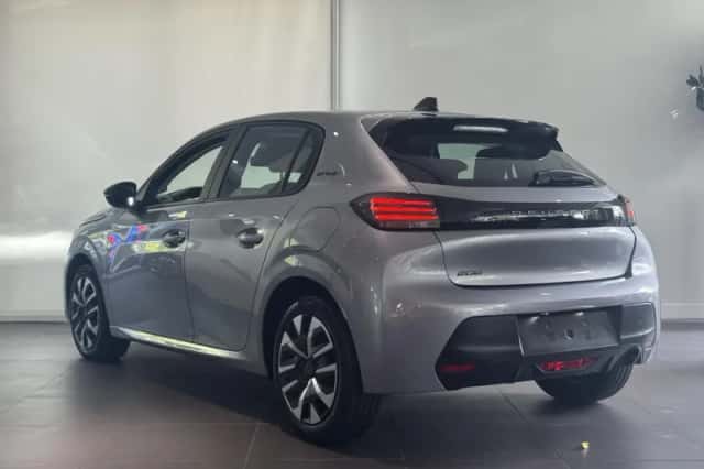 Peugeot 208 (2025) thumbnail 5
