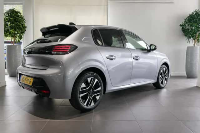 Peugeot 208 (2025) thumbnail 4