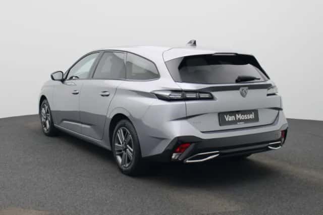Peugeot 308 (2023) thumbnail 3