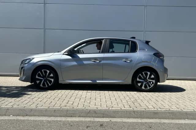 Peugeot 208 (2025) thumbnail 3