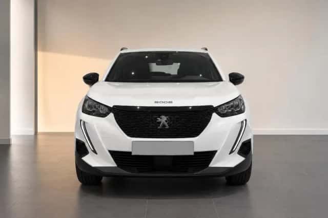 Peugeot 2008 (2023) thumbnail 2