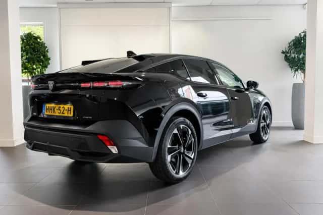 Peugeot 408 (2025) thumbnail 4