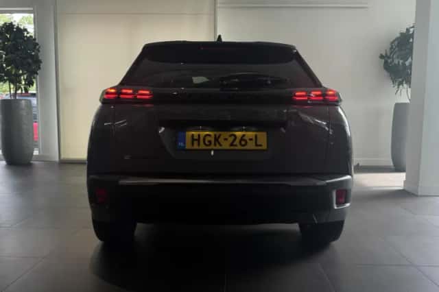 Peugeot e-2008 (2025) thumbnail 5