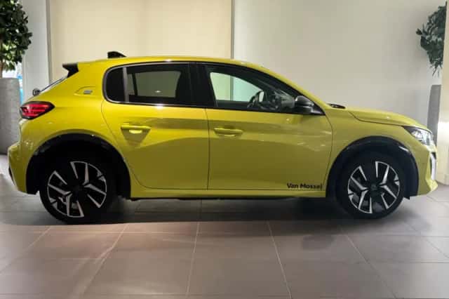 Peugeot e-208 (2024) thumbnail 5
