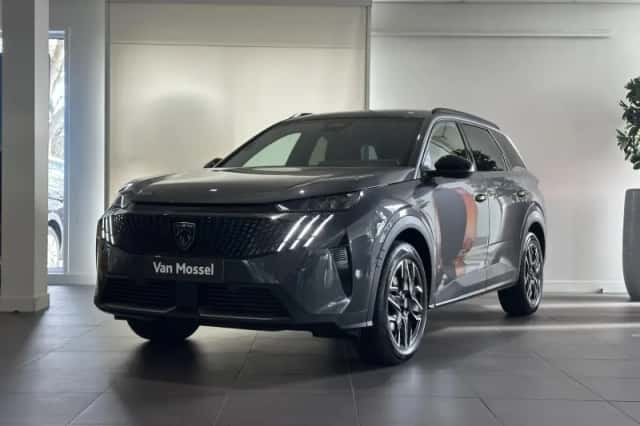 Peugeot 5008 (2025) thumbnail 2