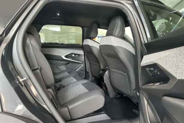 Peugeot 5008 (2025) thumbnail 12