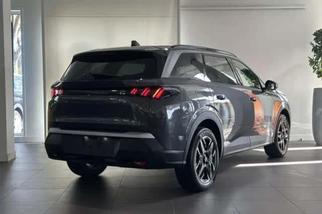 Peugeot 5008 (2025) thumbnail 5