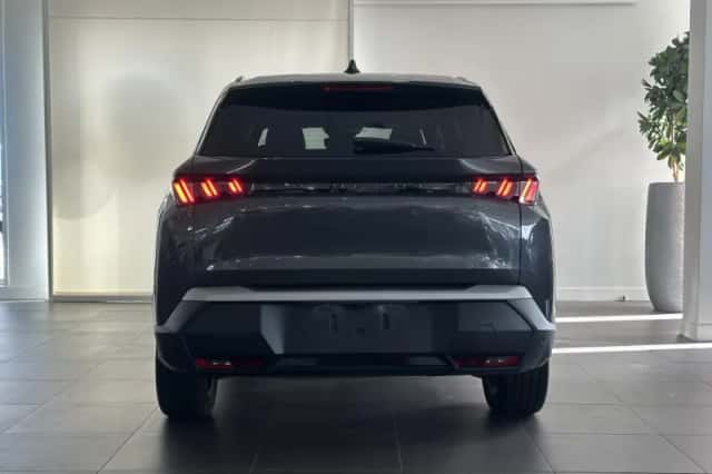 Peugeot 5008 (2025) thumbnail 6