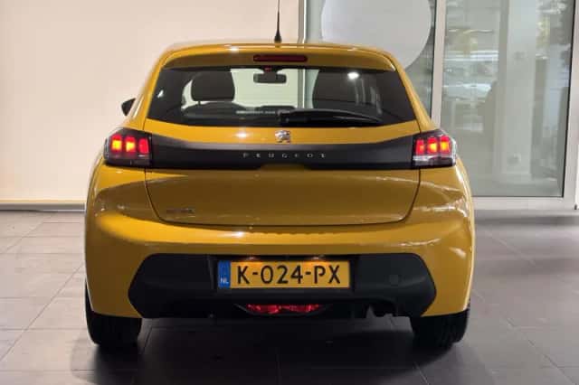 Peugeot 208 (2021) thumbnail 4