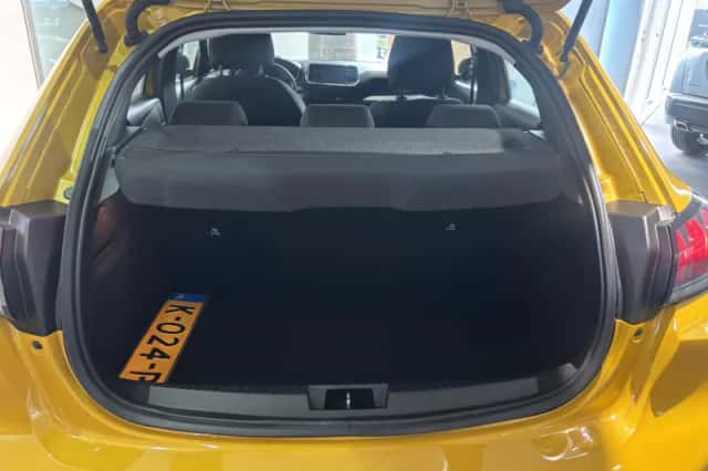Peugeot 208 (2021) thumbnail 5