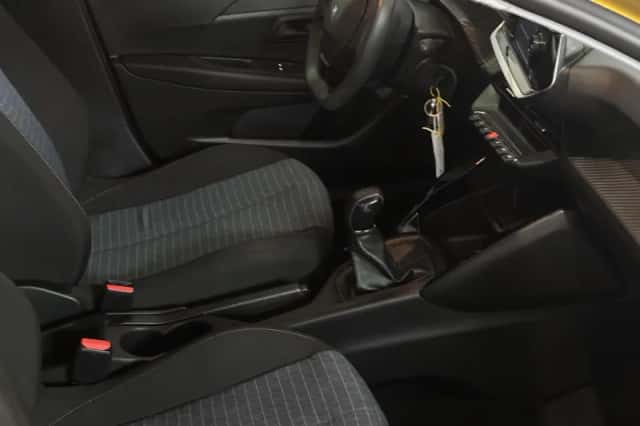 Peugeot 208 (2021) thumbnail 8