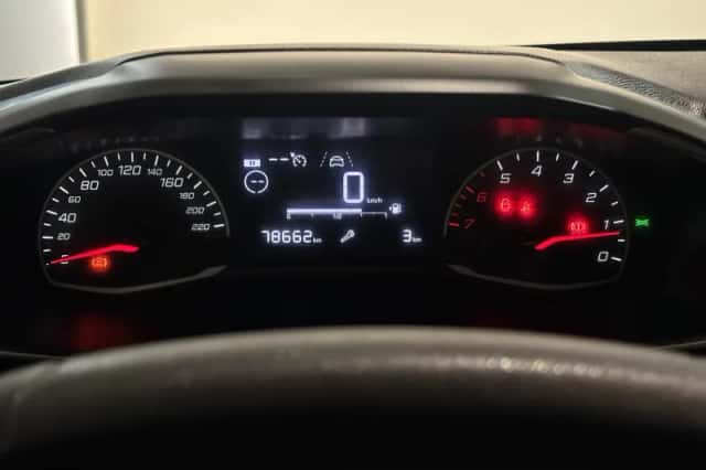 Peugeot 208 (2021) thumbnail 10