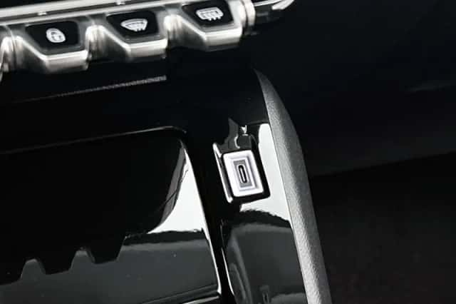 Peugeot 208 (2025) thumbnail 35