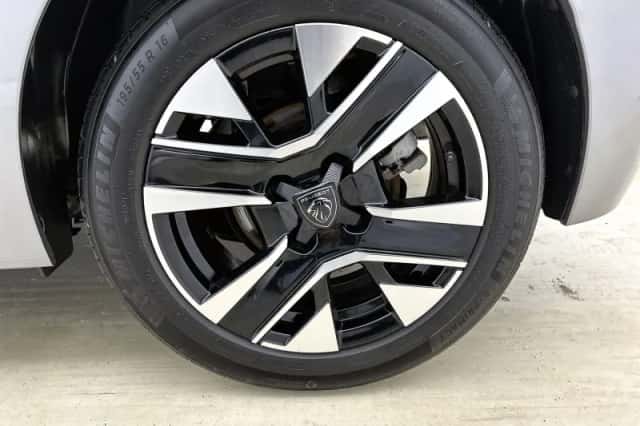 Peugeot 208 (2025) thumbnail 36