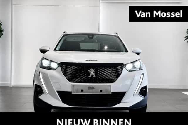 Peugeot 2008 (2021) thumbnail 2