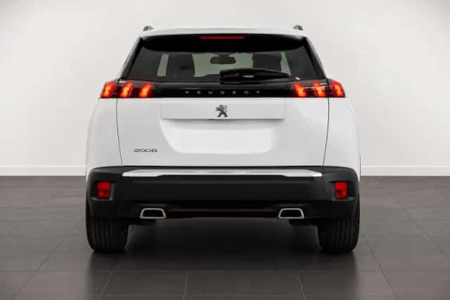 Peugeot 2008 (2021) thumbnail 5