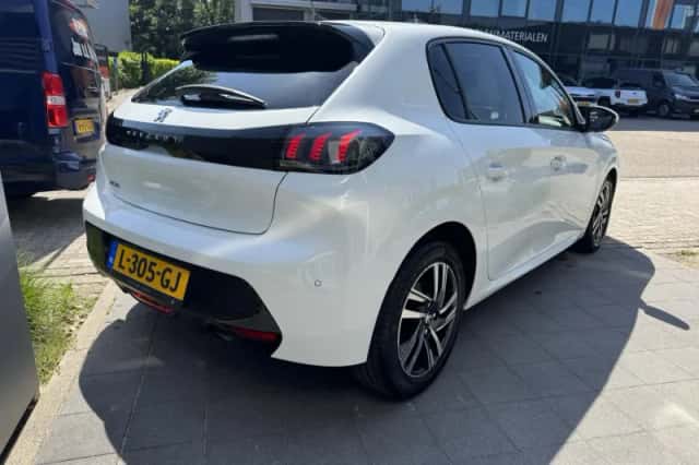Peugeot 208 (2021) thumbnail 5
