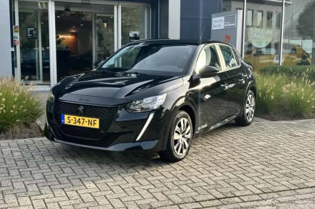 Peugeot e-208 (2023) thumbnail 2
