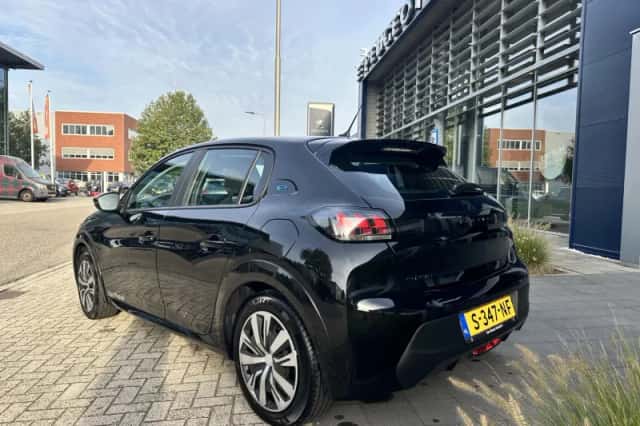 Peugeot e-208 (2023) thumbnail 6