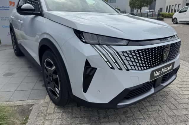 Peugeot e-3008 (0) thumbnail 6