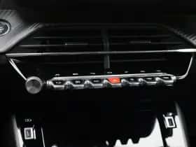 Peugeot e-2008 (2020) thumbnail 17