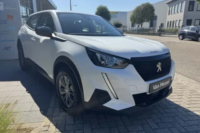 Peugeot 2008 (2022) thumbnail 6