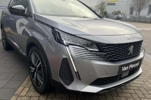 Peugeot 3008 (2024) thumbnail 6