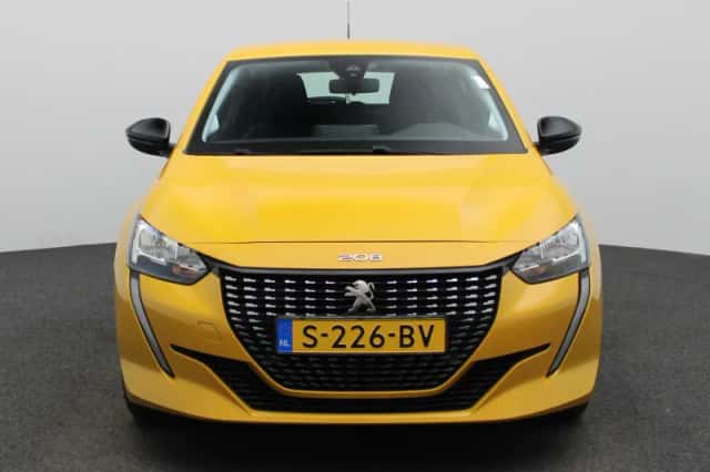 Peugeot 208 (2023) thumbnail 4