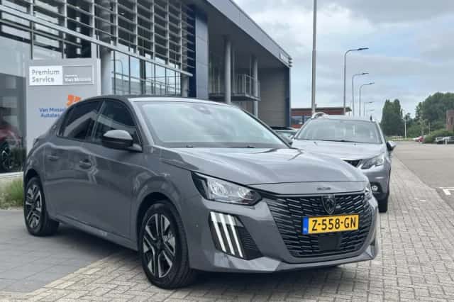 Peugeot e-208 (2024) thumbnail 4