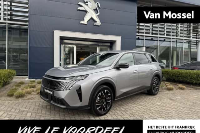 Peugeot 5008 (2025) thumbnail 1