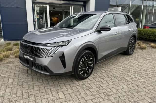 Peugeot 5008 (2025) thumbnail 2