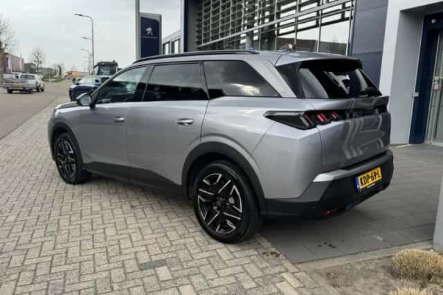 Peugeot 5008 (2025) thumbnail 3